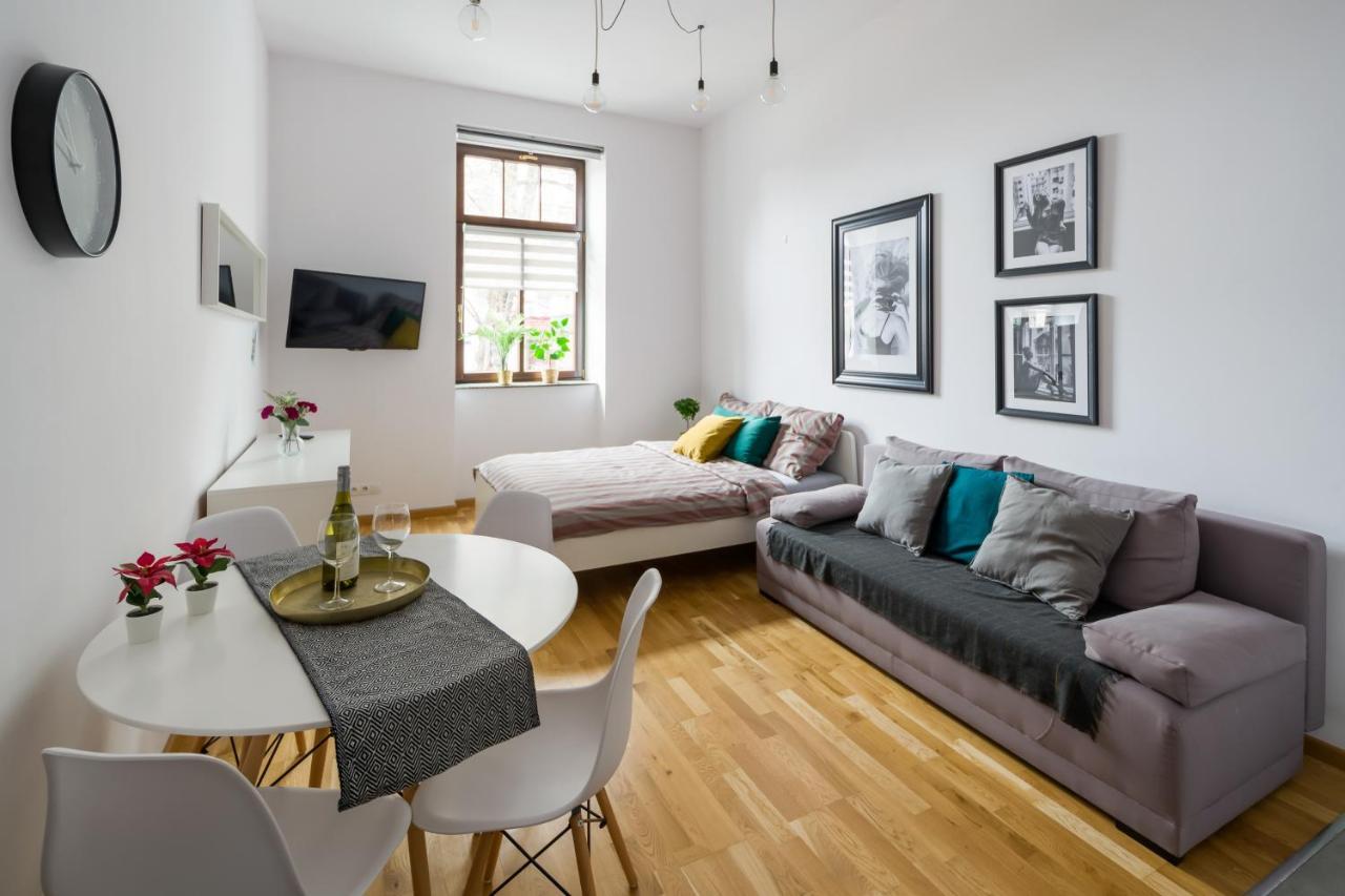 Discover Krakow Apartments - 5 Borowickiej St - Studio Next To Opera And Unity Centre Krakau Exterior foto