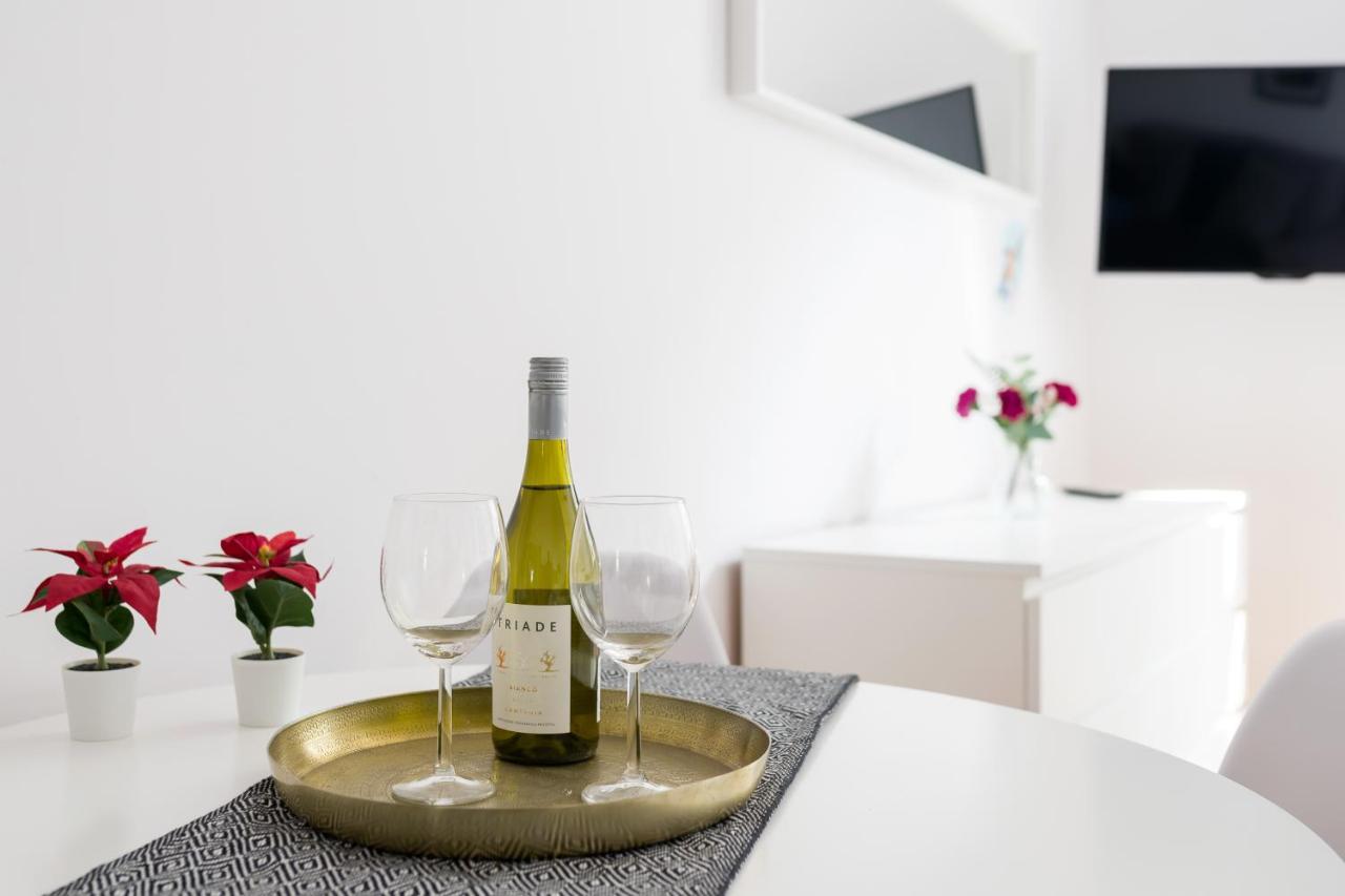 Discover Krakow Apartments - 5 Borowickiej St - Studio Next To Opera And Unity Centre Krakau Exterior foto