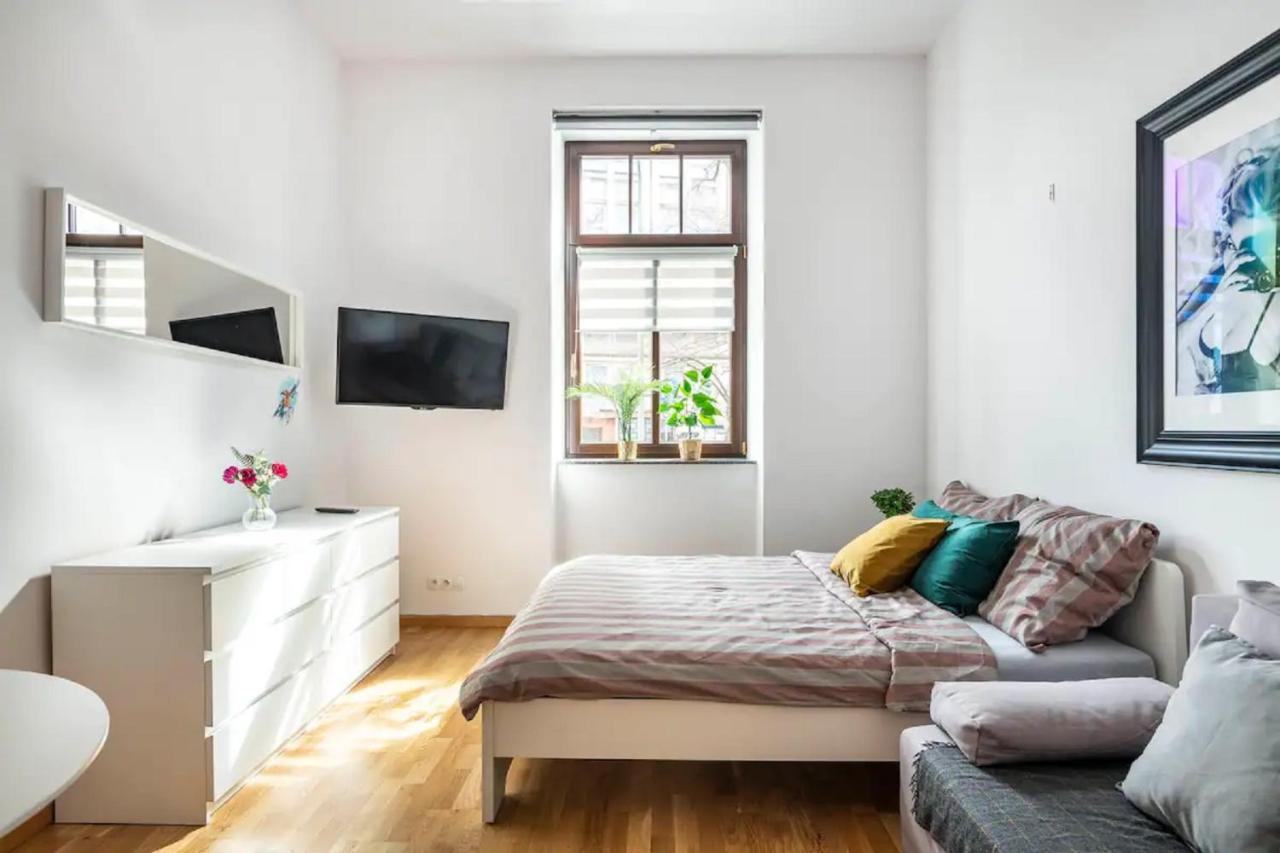 Discover Krakow Apartments - 5 Borowickiej St - Studio Next To Opera And Unity Centre Krakau Exterior foto